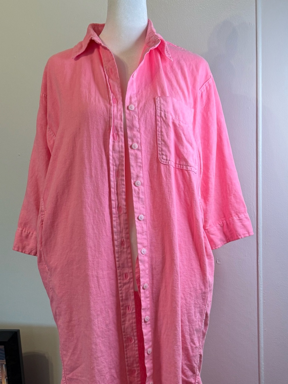Universal Thread Pink Button-Up Shirt - Classic Casual